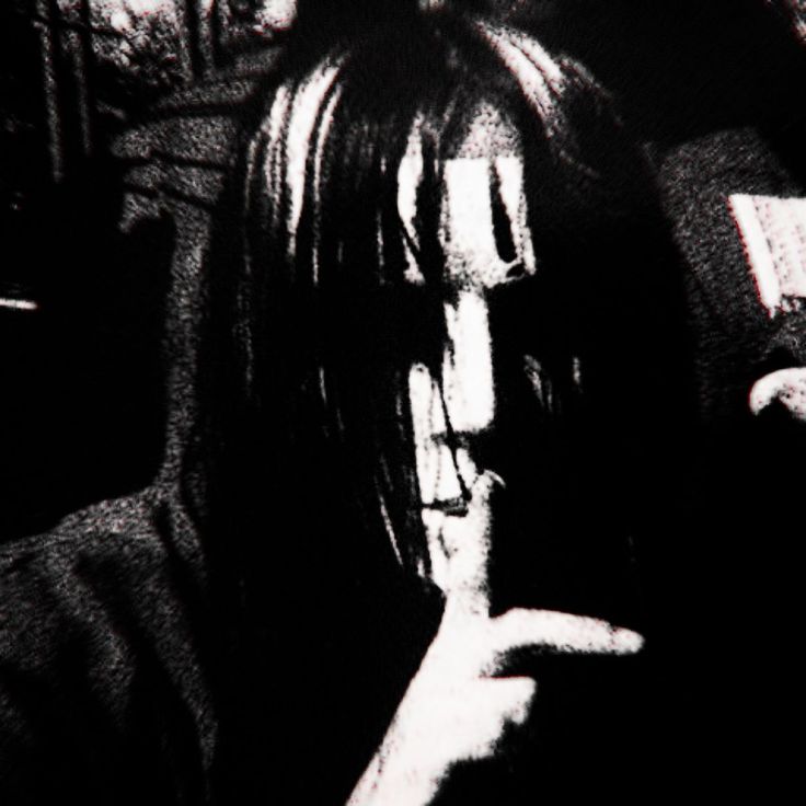 𝖀𝖒𝖇𝖗𝖊𝖑𝖑𝖆 𝖉𝖆𝖗𝖐⚠︎